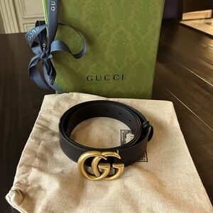 Women’s authentic leather Gucci belt size L